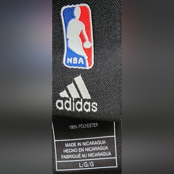 Boston Celtics Jersey - Picture 4 of 5